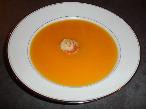 Velouté de carottes à l'orange et Saint-Jacques