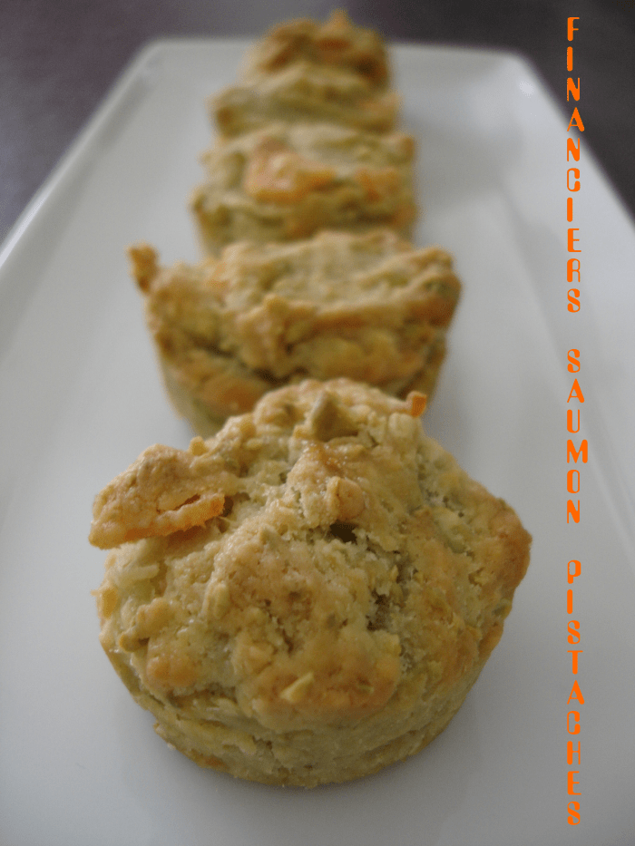 Financiers salés saumon fumé & pistaches