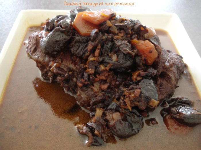 Daube à l'orange et aux pruneaux