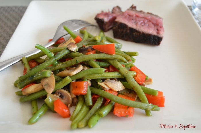 Poêlée de haricots verts, poivron et champignons